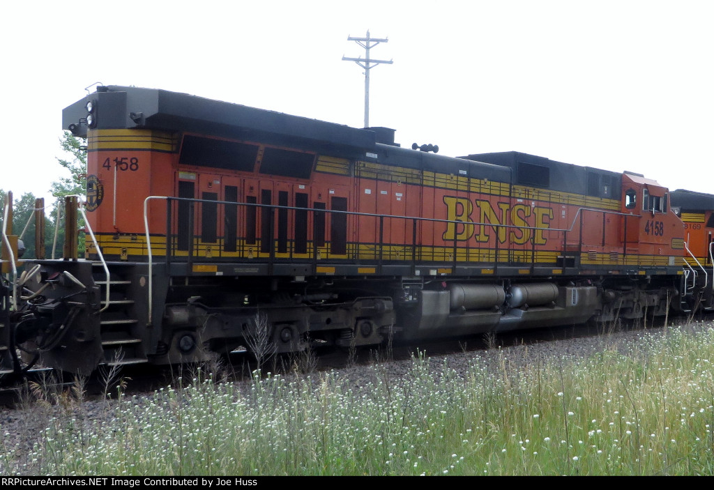 BNSF 4158